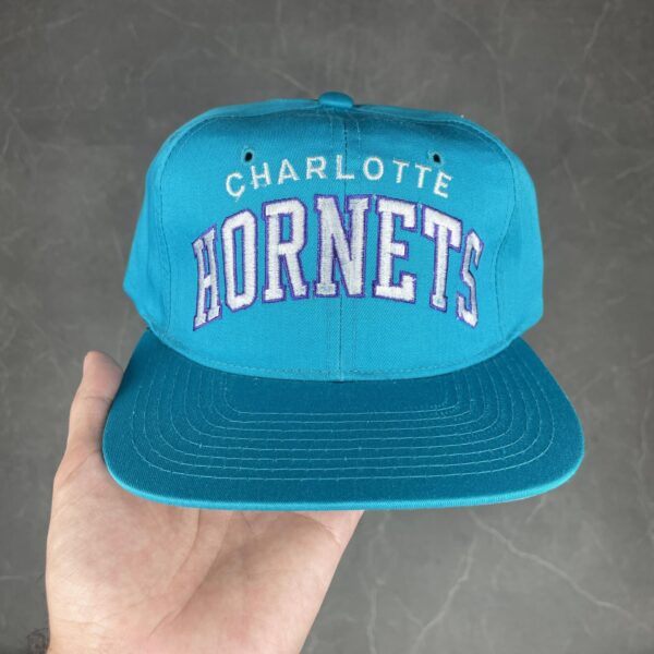 Vintage Starter Charlotte Hornets Snapback